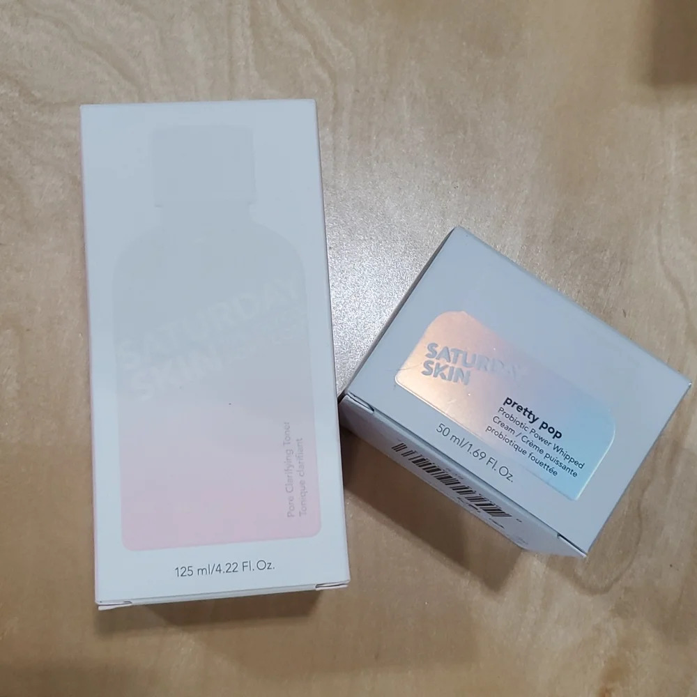 Saturday skin pore clarifying toner